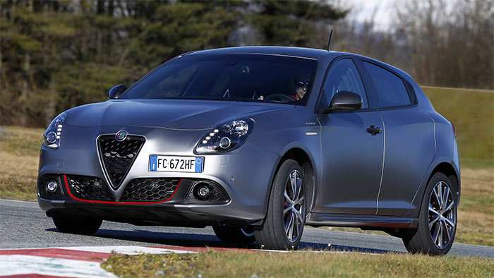 آلفارومئو جادوی رانندگی