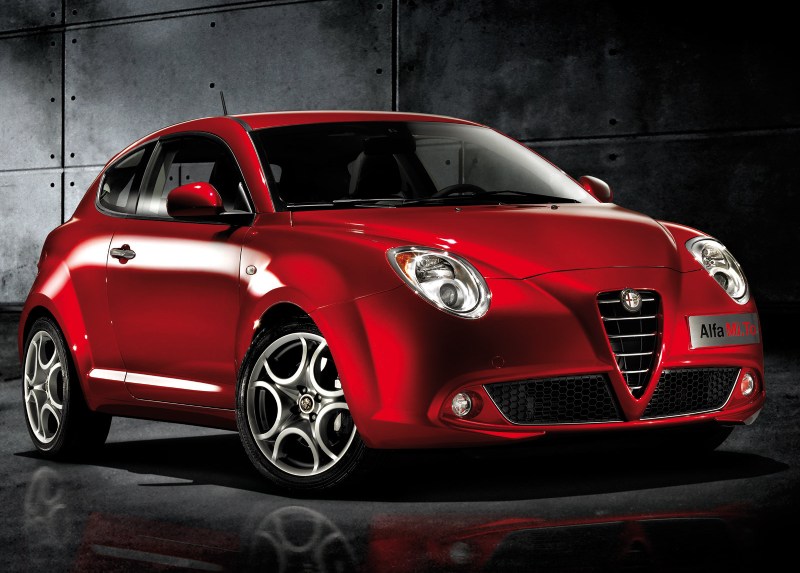 نمای بیرونی آلفارومئو میتو