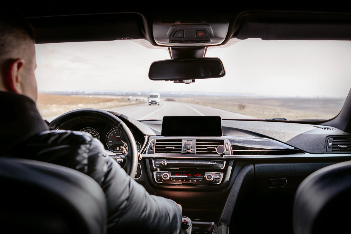 علت لرزش فرمان خودرو در سرعت بالا